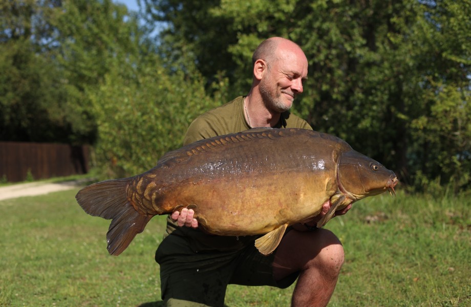 Paul Foskett - Stock Pond - 41lb 2oz - 07/06/2025