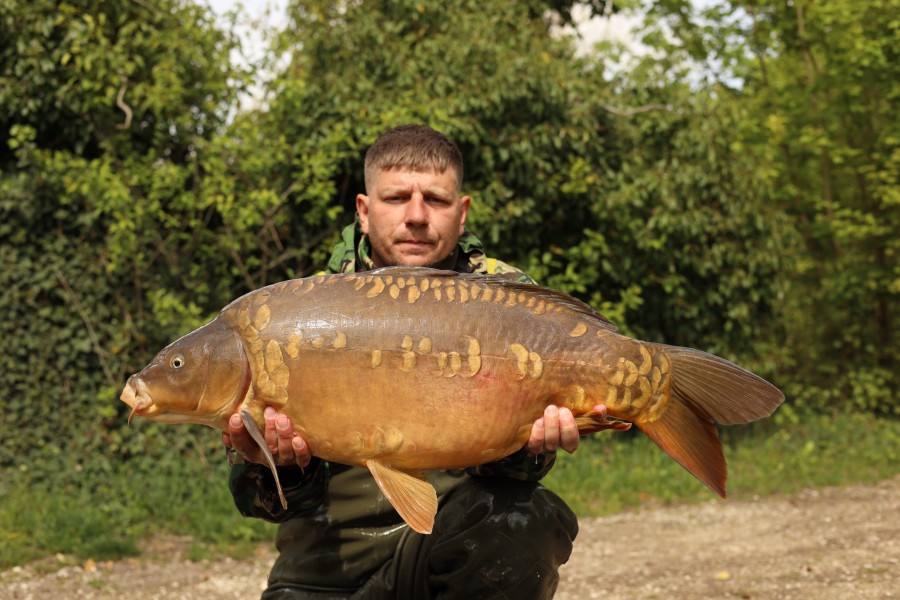 Aaron Metcalfe - 31lb 8oz - Co's Point - 19/04/2025