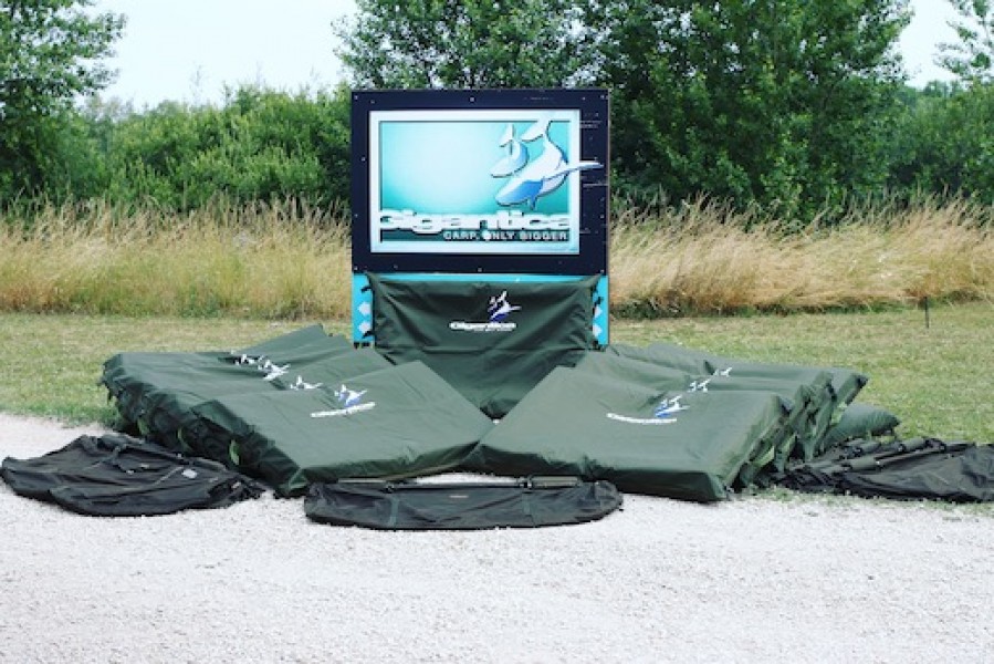 Our big unhooking mats are perfect for the Gigantica monsters. Please leave yours at home.