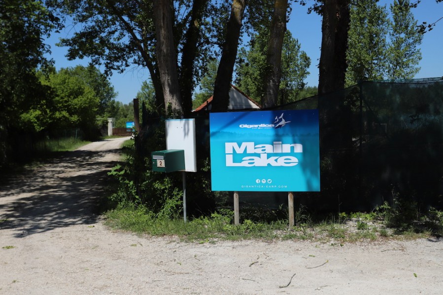 It's on your left just before arriving in Saint Christophe Dodinicourt.