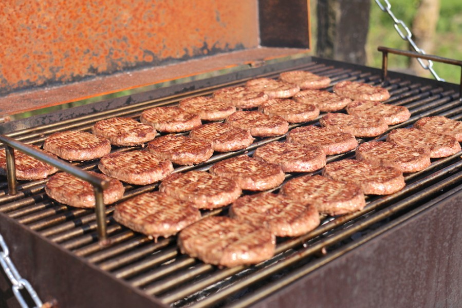 Won't be long until they're ready...mmmmmmm burgers!