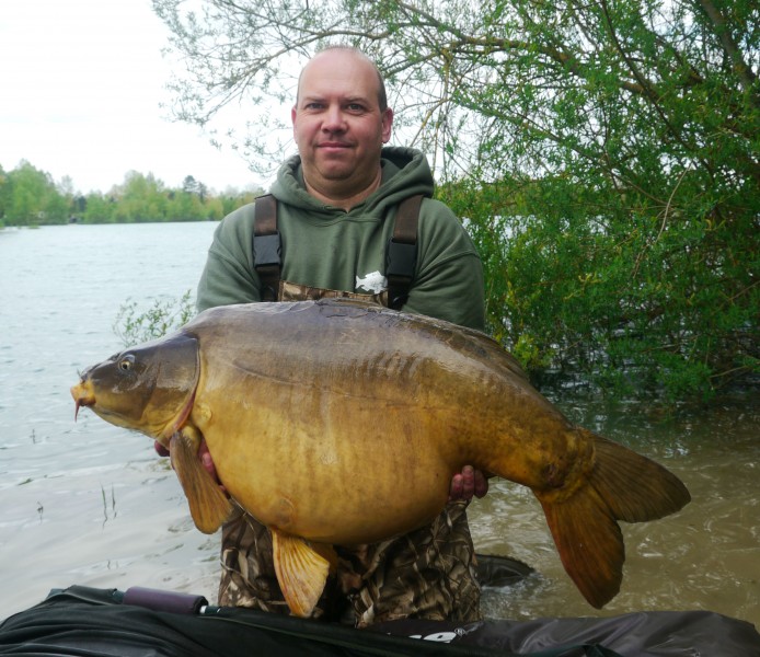 Scott with a lovely 40lb+ mirror