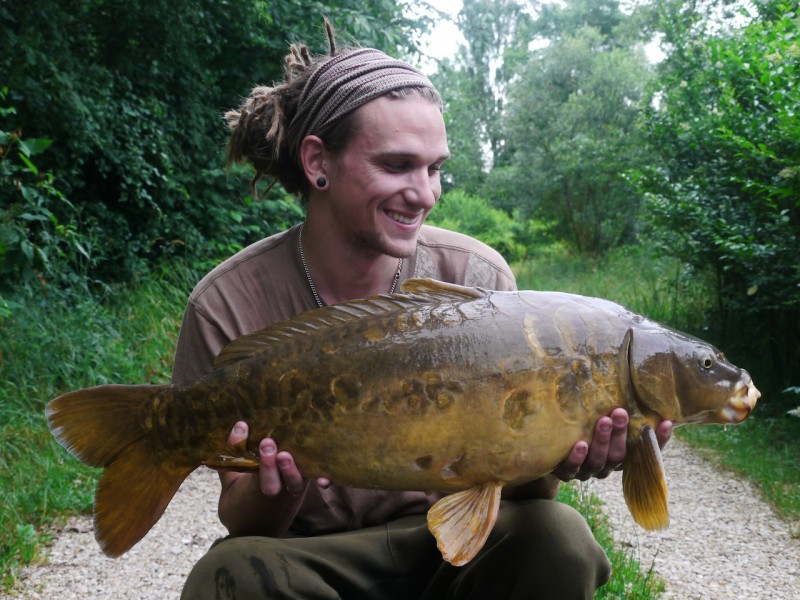 Olly with a 19.04lb mirror