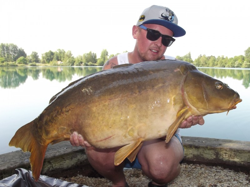 Dan with a 36.06lb mirror