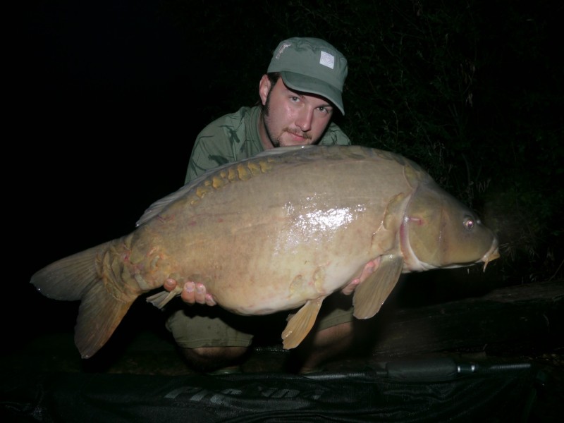 NIck with a 33lb+ mirror