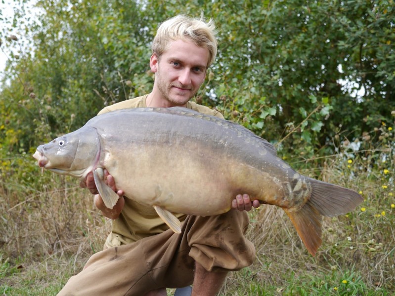 Tom with a 36.12lb mirror