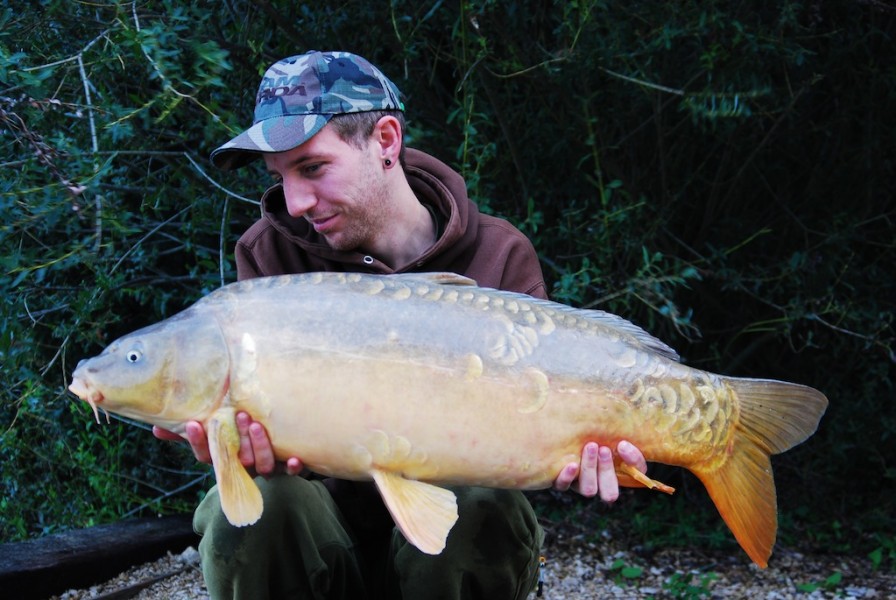 Chris with a 26.08lb mirror