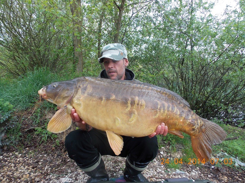 Darren with a 32.08lb mirror