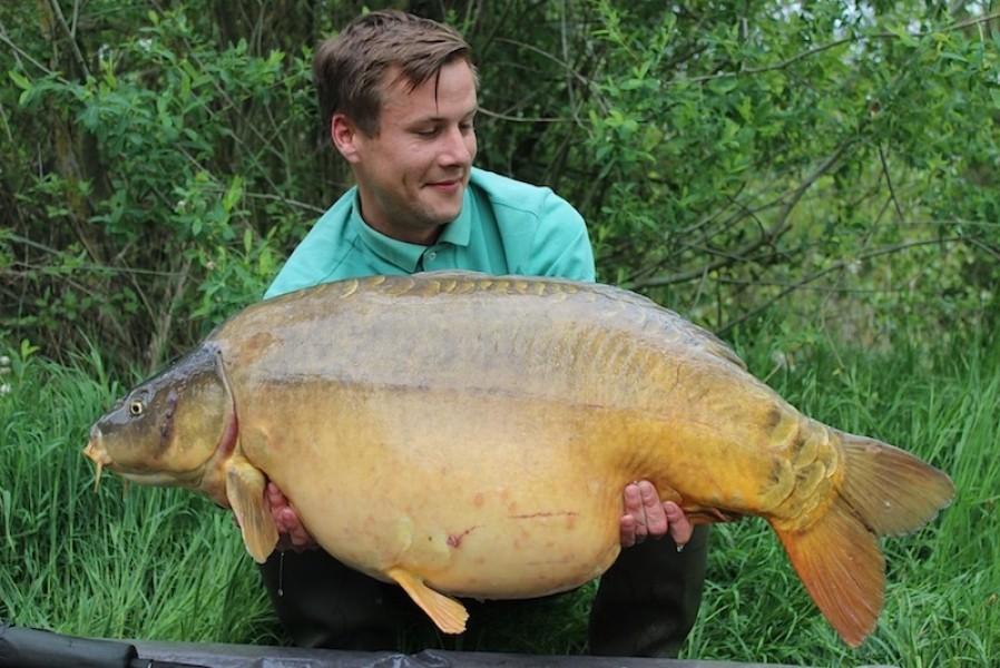 Dave Gladstone, 57lb 8oz, Co's Point, 26.4.14