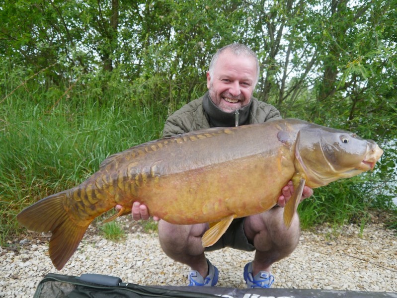 Barty with a 27.14lb mirror
