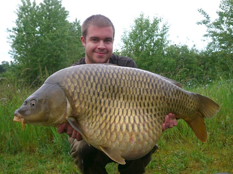 Mike with a fat 39lb common