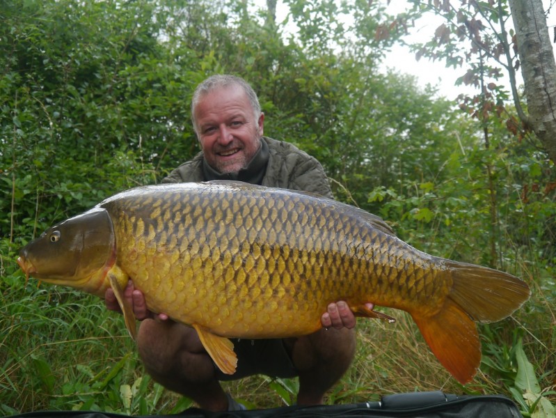 Barty with a 37.10lb common