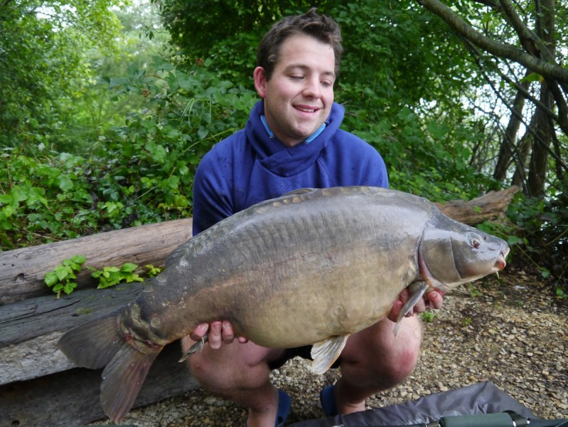 steve with a 32.00lbs Mirror