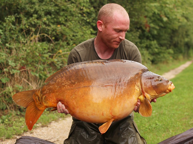 Paul with Ginge at 46lb from the Beach