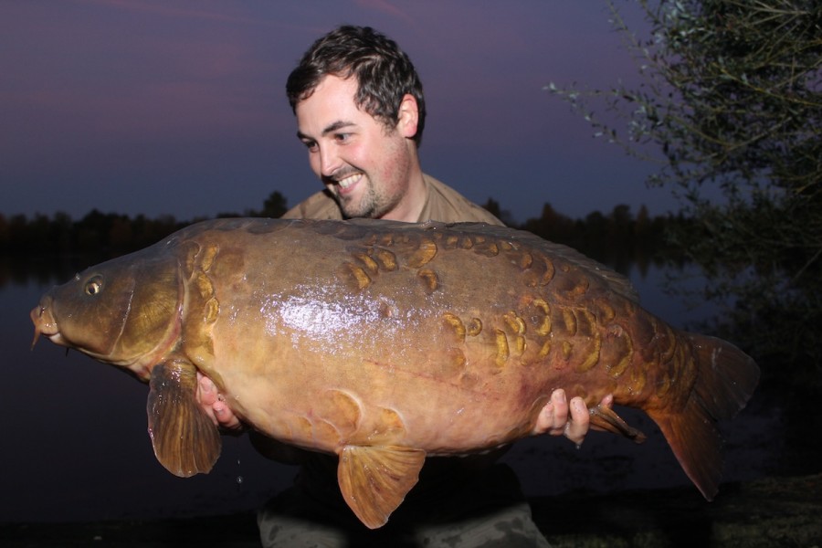 Chris with a 28.00lb mirror