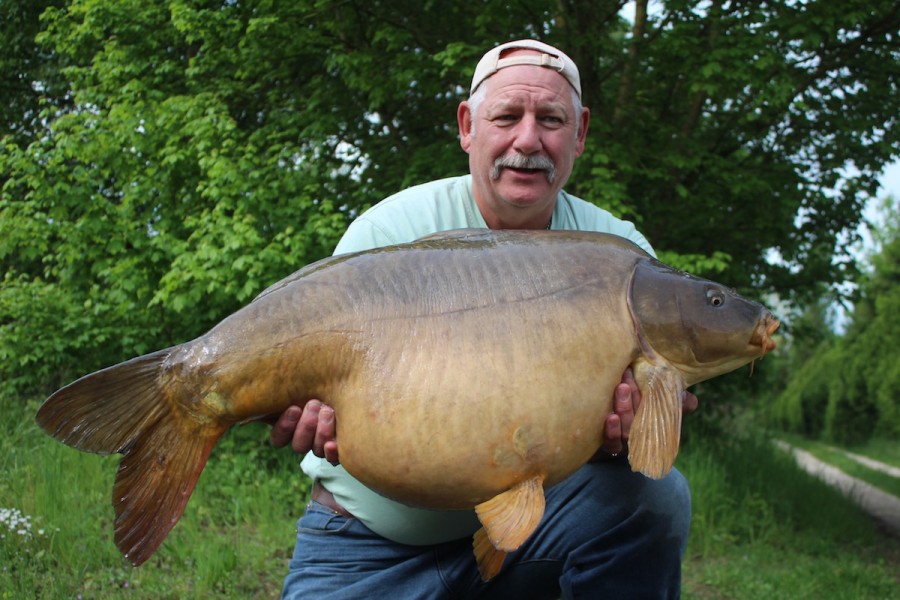 Roger Meir, 45lb 10oz, Co's Point, 2.5.15