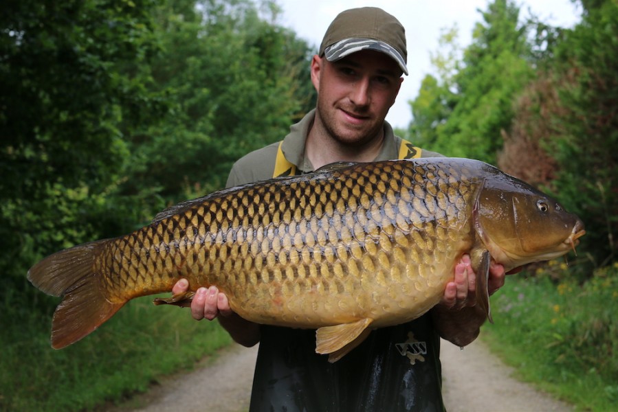 Josh Cook, 33lb, Co's Point, 25.6.16