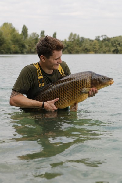 Corin's first blood from Alcatraz, unknown & scale perfect @ 28lb.  you choose your own machine gun noise....