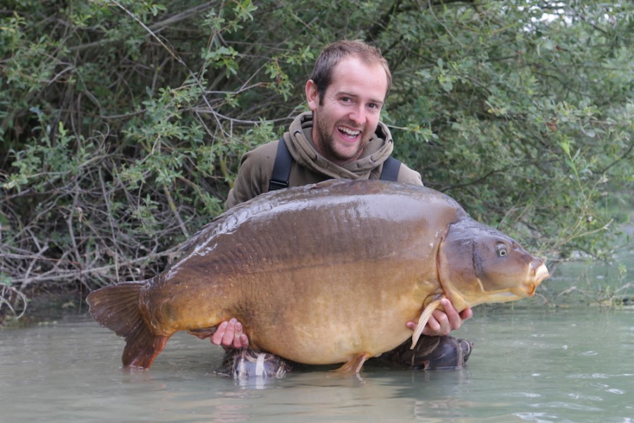A very happy Tom Collingwood with Fudgy's at 78lb, 10/08/17