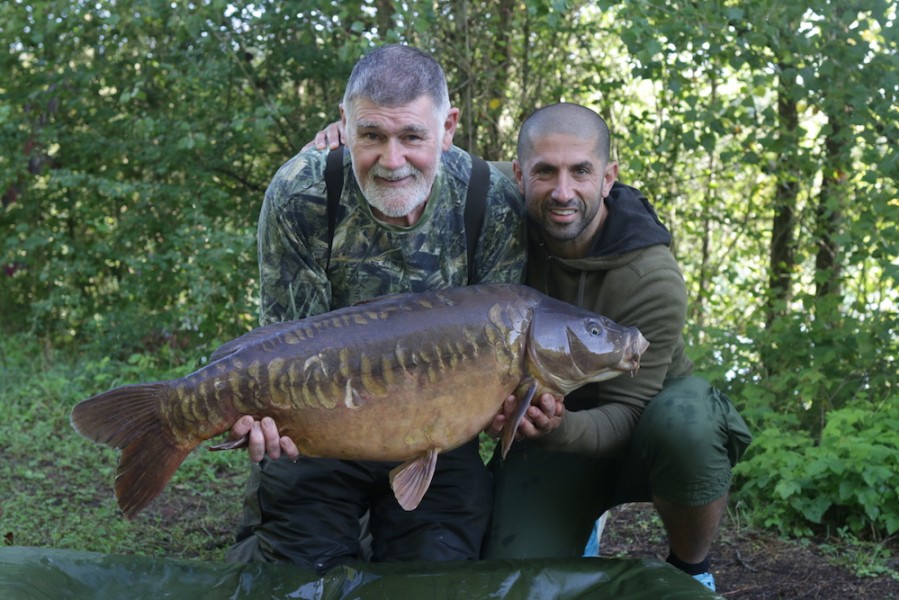 Terry with Ali, 35lb, Bob's Beach, 19/08/17