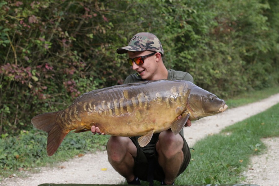 Lindon Brooks, 40lb 2oz, Bob's Beach, 23.09.17
