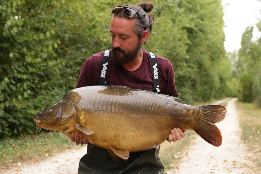 Rob Dungate, 42lb, Bob's Beach, 4.8.18