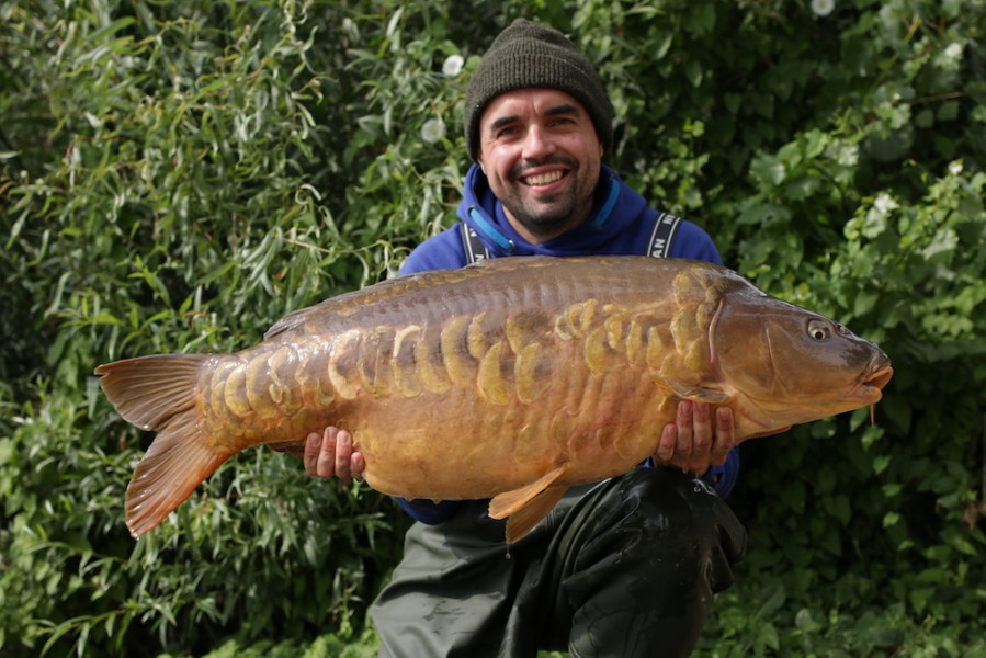 Simon Sager, 42lb, The Alamo, 25.8.18