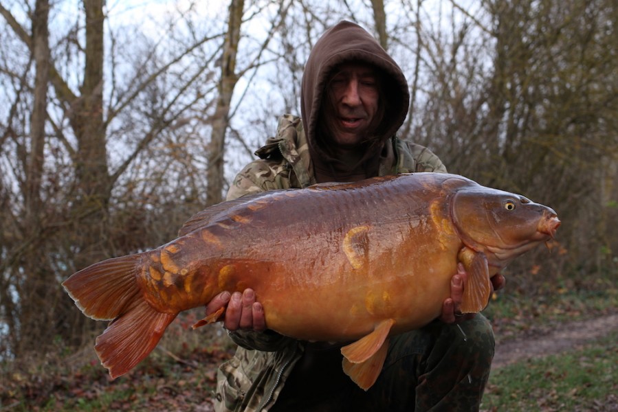 Wayne 'The Monk' Barker with The Bullet at 34lb, The Alamo, 08.12.18