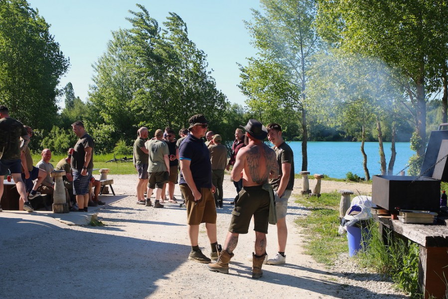 Midweek BBQ gives a welcome break from the angling.