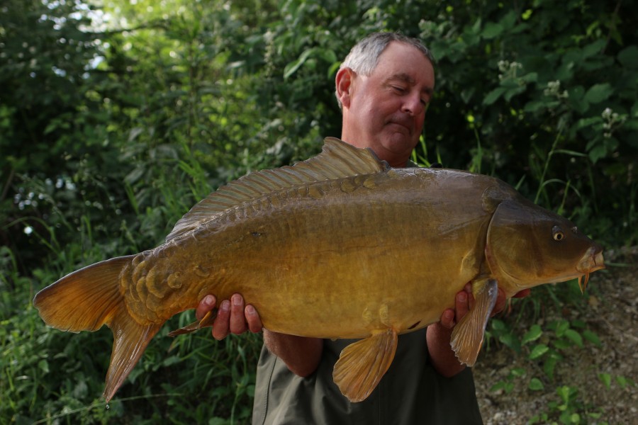 John Allan with Hutchie's at 30lb Bobs Beach, 08.06.2019
