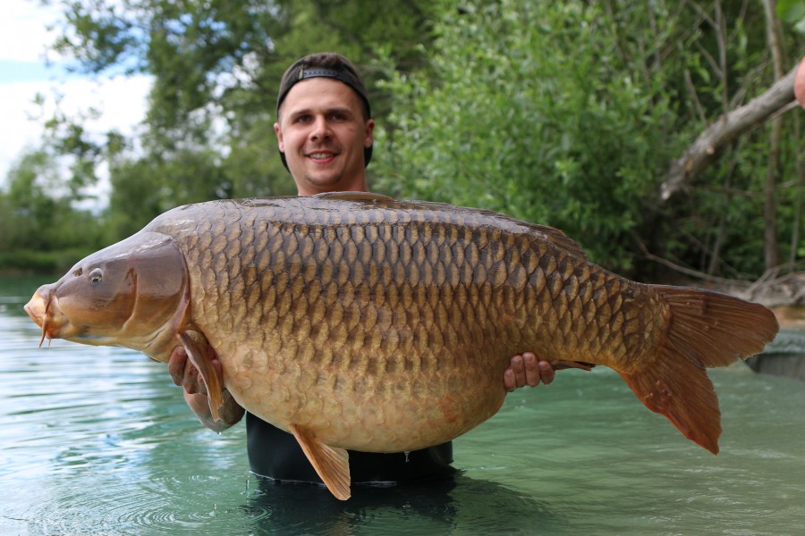 Djorn Bormans with Cut Tail Common at 69lb 8oz from Big Southerly 15.06.2019