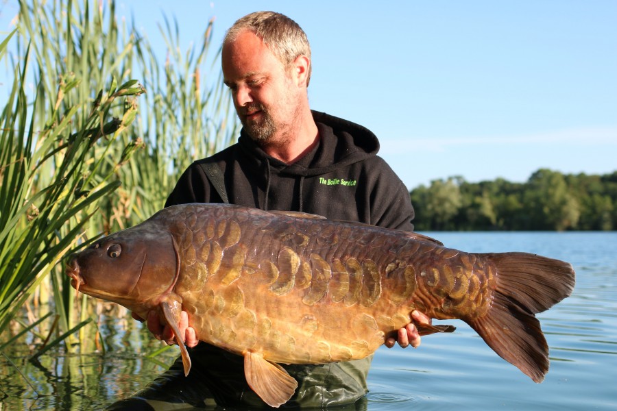 Kris Deams with Equaled at 46lb from Stock Pond 15.06.19