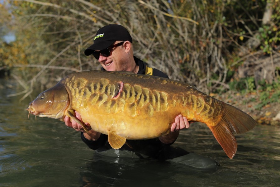 Horseshoe at 46lb. Chuffed to bits.