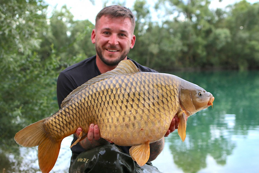 Luke Cornelius - 20lb - "Pineapple Vintage" - Big Girls - 27/06/2020
