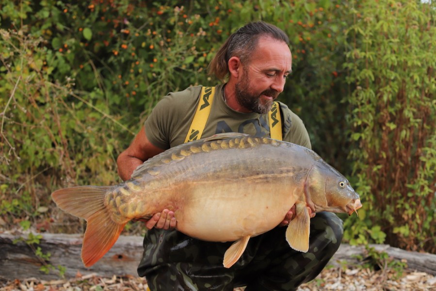 Chris Clarke, 37lb, Co's Point, 22.08.20