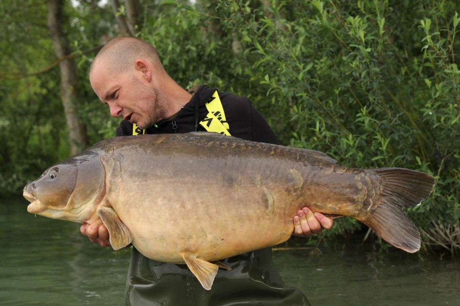 Here he is!! Mr Jones with "The Unattended" at a top weight of 50lb.......