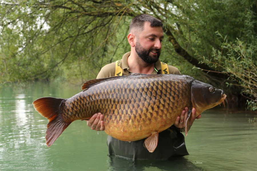 Radu Mitrea with Lennie's @ 51lb 8oz
