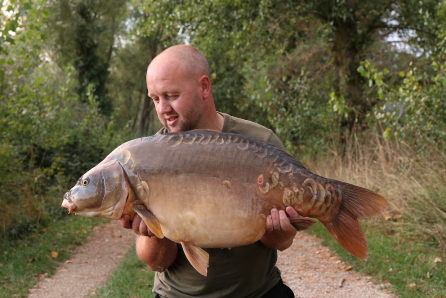 Mooney at 37lb 4oz, well done Jason.......