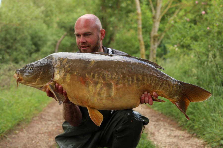 Choddys over light weed did the business for Joe!