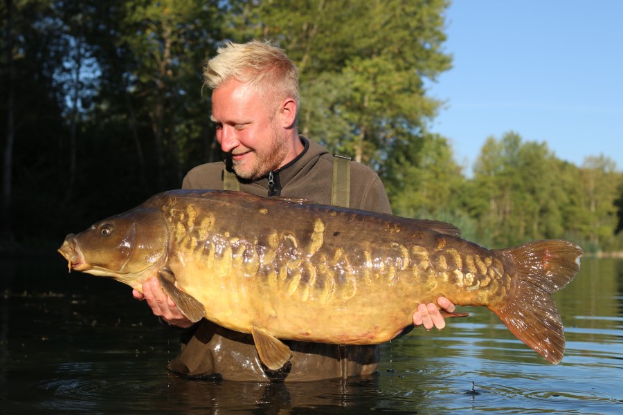 They don't call him "The slayer of fish" for nothing Grey Plated
