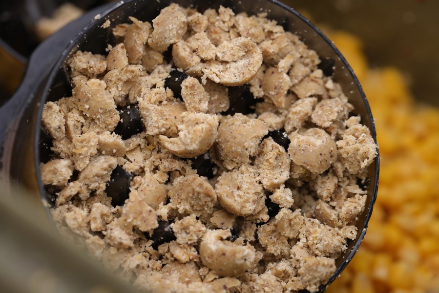 Crushed Boilie added