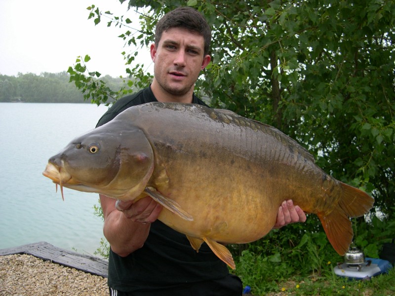 Gage with his PB @ 32lb+