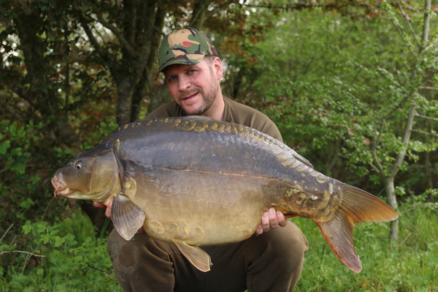Jon with Willow 37lb 12oz