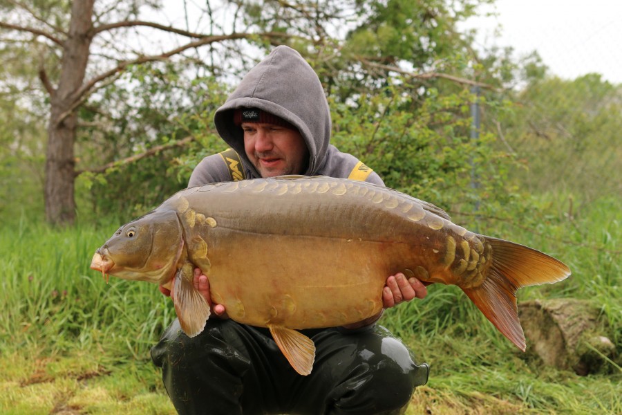 Ken With Oscar 36lb 4oz
