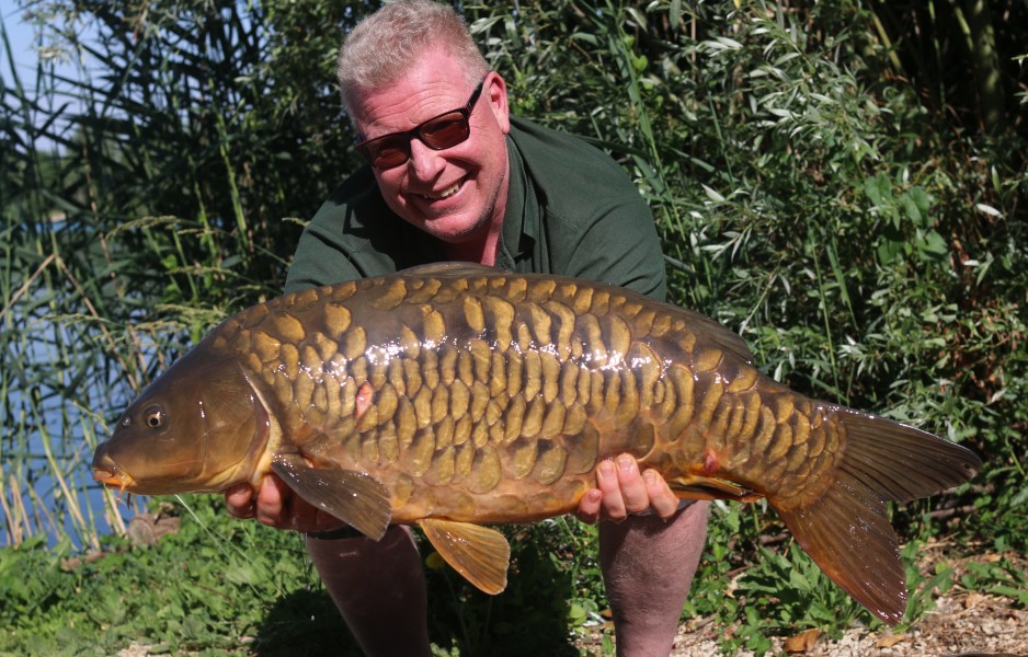 Mark Gibbs with Bel Bambino weighing 28lb 10oz