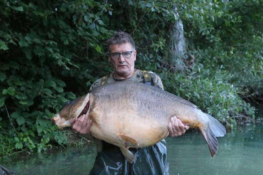 Dave with Spences at 67lb 14oz