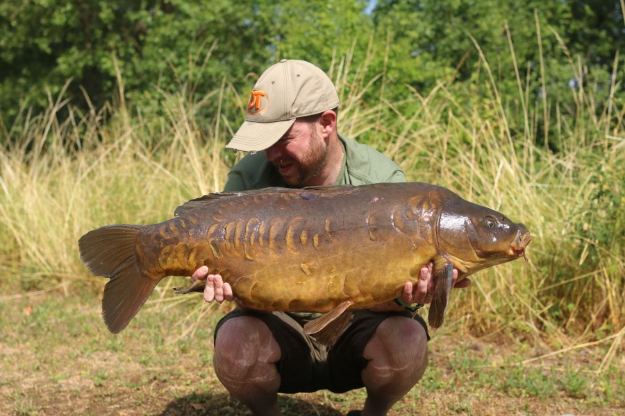 Andy With Rising Star at 32lb 14oz