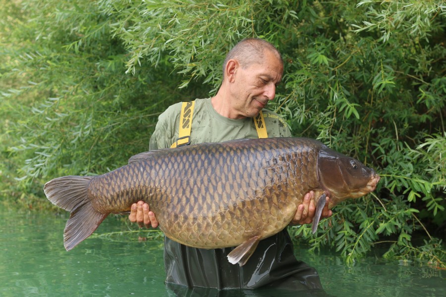 Tomi with the Long Common at 56lb 4oz