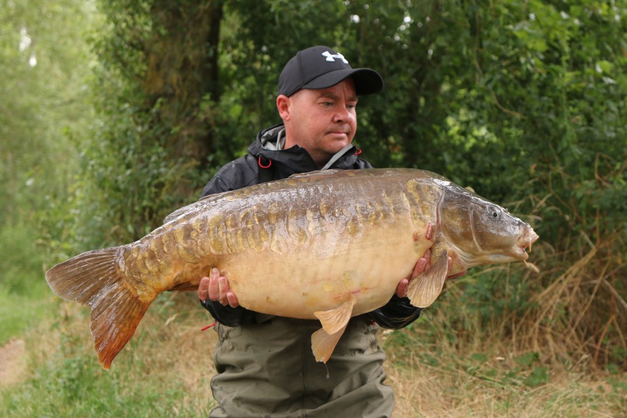 Andy with Cookies And Cream at 40lb 8oz