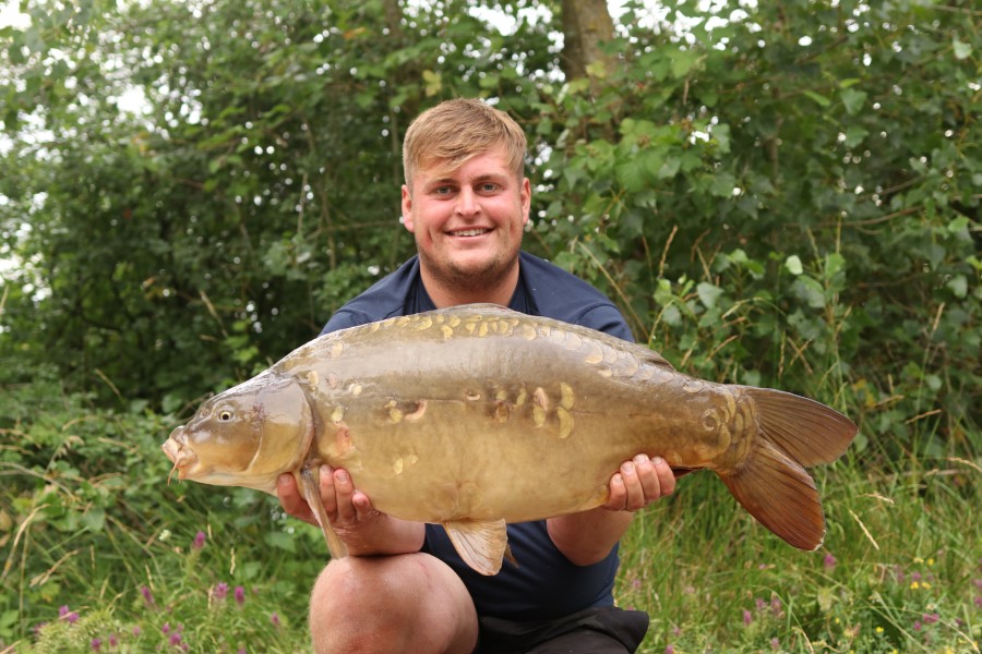 28lb 10oz